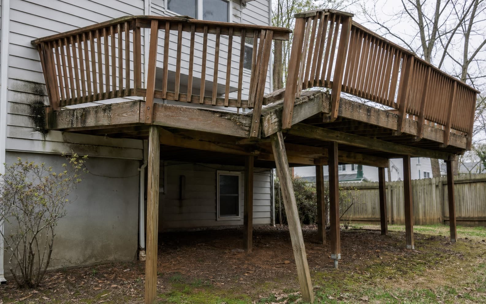 Deck Collapse Warning Signs Every Northern Virginia Homeowner Should Know