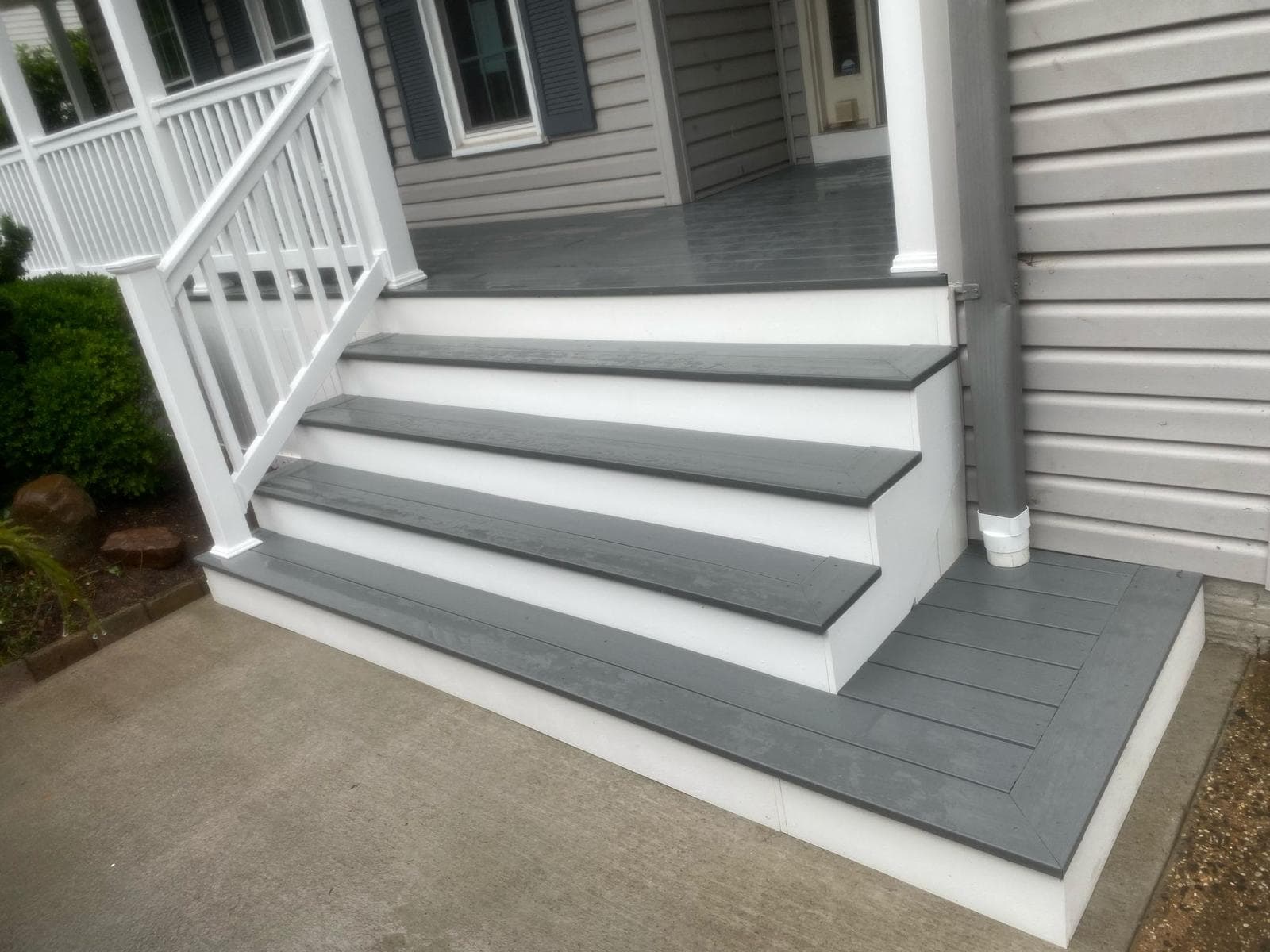 Professional Porch Contractor Serving NoVA detail photo by Loudoun Decks