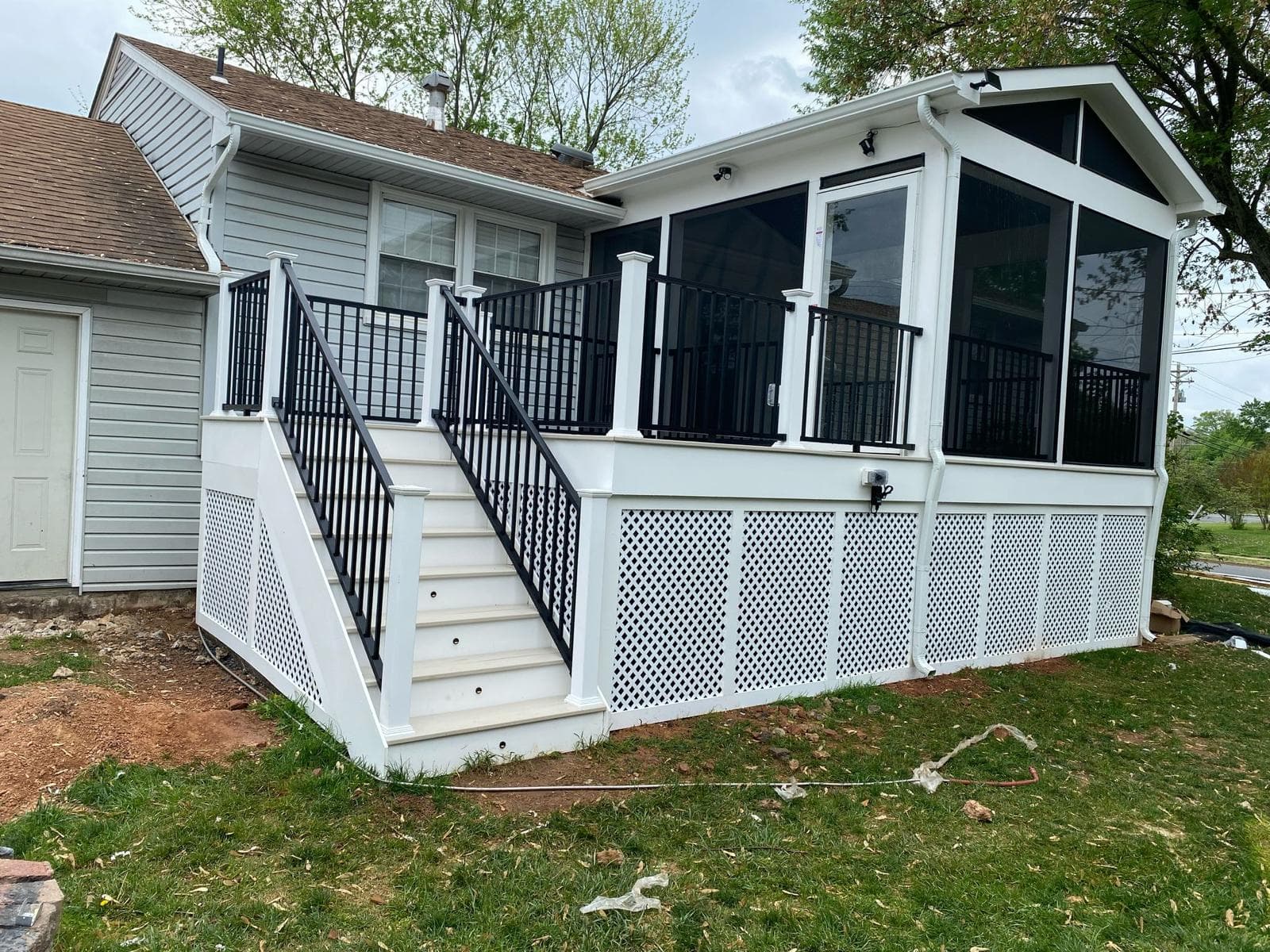 Top 5 Deck Designs for Sloped Backyards